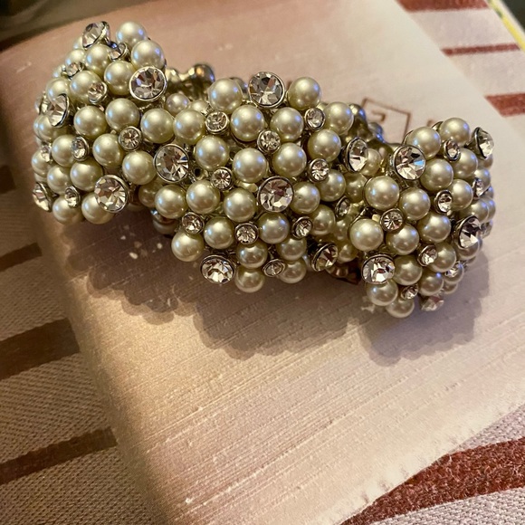 Pearl and Rhinestone Bracelet - Picture 2 of 3